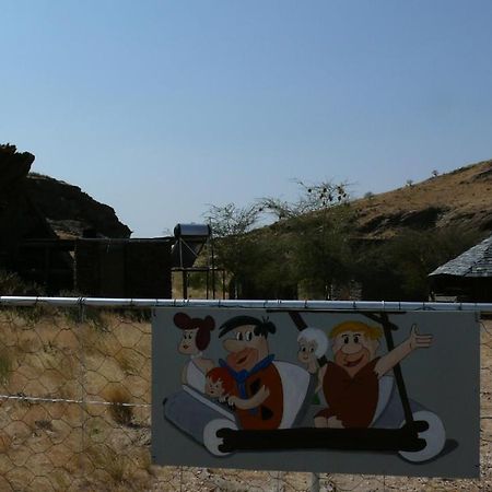 Rooiklip Camp Flintstone Apartment Ngoại thất bức ảnh