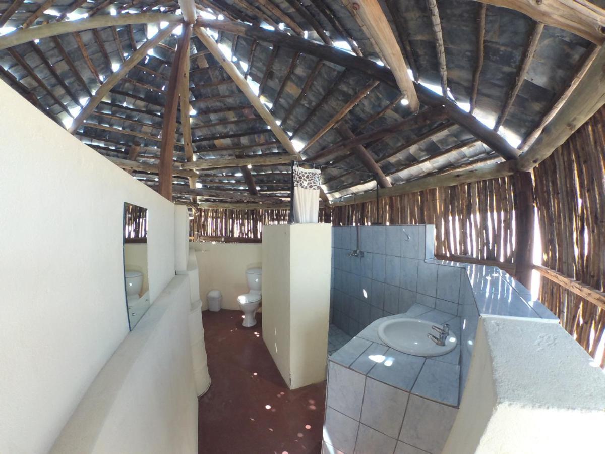 Rooiklip Camp Flintstone Apartment Ngoại thất bức ảnh