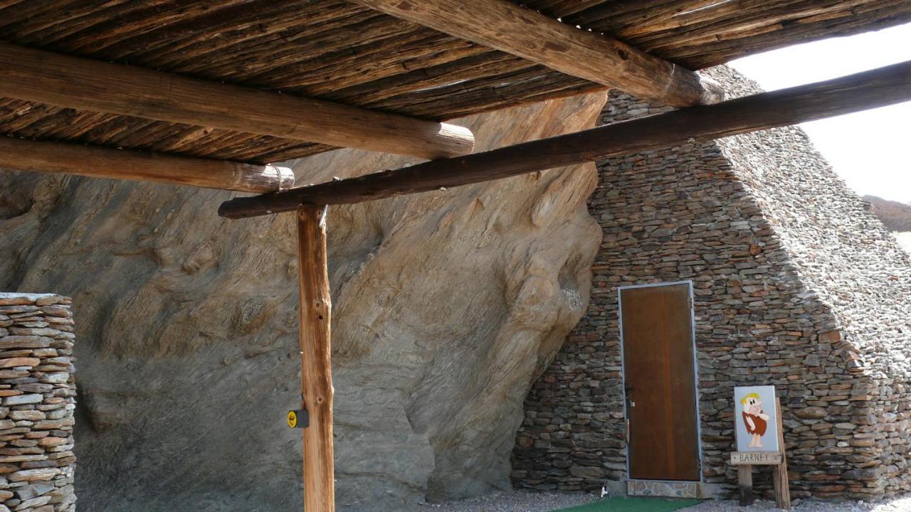 Rooiklip Camp Flintstone Apartment Ngoại thất bức ảnh